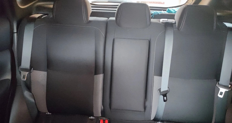 Nissan Qashqai cena 61800 przebieg: 130647, rok produkcji 2017 z Racibórz małe 704